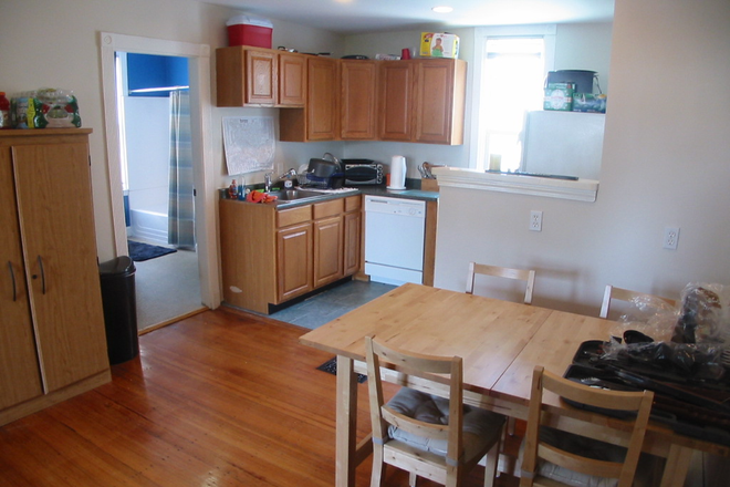 2 - Spacious 2 bed + Study between Inman & Union - Nov 1 Apartments