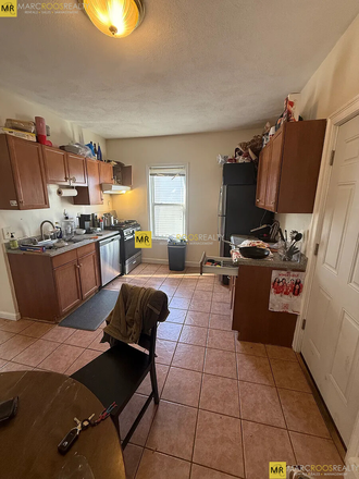 Kitchen - ALLSTON ON PRATT ST 3 BED 2 BATH 3PKG INCL MOVE IN 09/01 CLOSE TO BU-BC Apartments