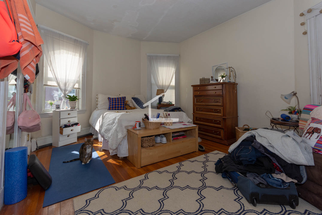 Bedroom - 4 bed 2 bath on Allston St 9/1/2025 Apartments