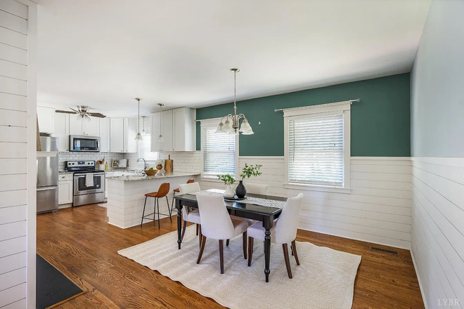 Plenty of space to cook and hang out - 3BR / 2BA Close to LU | Large Screened Porch + Quiet Neighborhood House