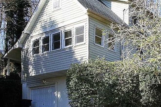 View from Driveway - 1 Room for rent in 3 Bedroom 2 Bath newly renovated - female roommate only -  avail 8/7/26 House