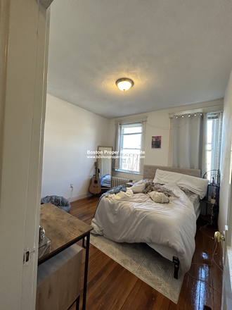 a - Right by Berklee, Back Bay and Symphony *no broker fee Condo