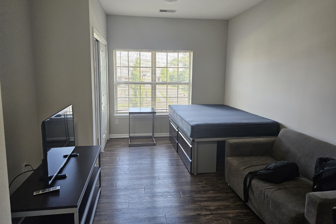 Bedroom - Overlook Apartment at Notre Dame