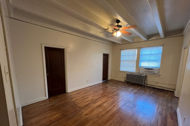 Living Room - The Varsity/Granite Apartments