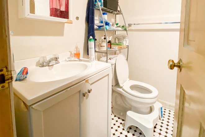 Bath - 3 Bedroom on Symphony Road with deck and washer/dryer in unit Condo