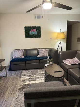 Living Room - Mercury 3100