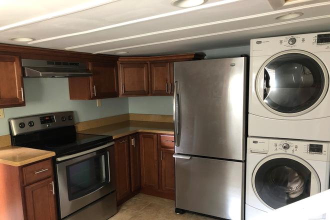 kitchen - Furnished 3BR duplex-Nassau St-Princeton Duplex