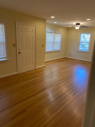 Living Room - Quiet, Convenience, Location House