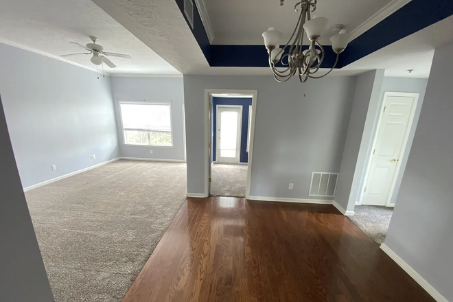 Dining Room - Condo in Green Hills