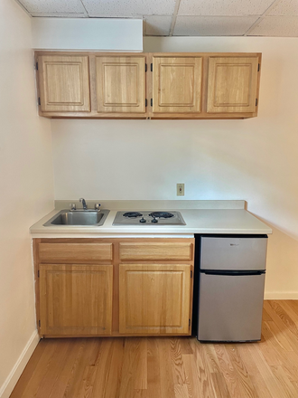 KITCHENETTE - NO BROKER FEE - UNFURNISHED STUDIO AT 405 BEACON STREET AVAILABLE NOW Apartments