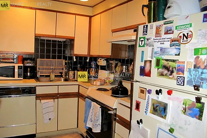 Kitchen - GAINSBOROUGH ST - LUXURIOUS 1 BED IN UNIT LAUNDRY 09/01 CLOSE TO NU AND BERKLEE Apartments