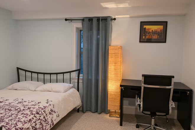 Large bedroom on a seperate level - Large Bedroom + Full Private Bath