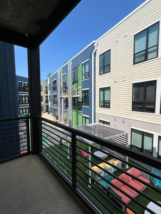 Patio - Logan & Chamberlain 2 bed/2bath courtyard apartment with balcony