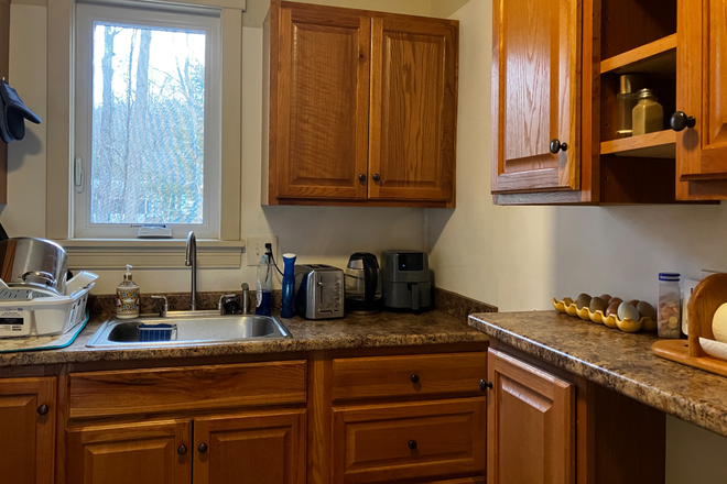 kitchen - Umass bus route- One bedroom apartment