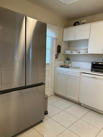 Kitchen - Boca Teeca Condo 6161. 2miles north of FAU. Near beautiful Beaches, Churches