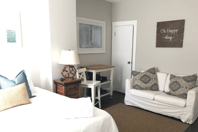 A - Beacon Hill! Apartments