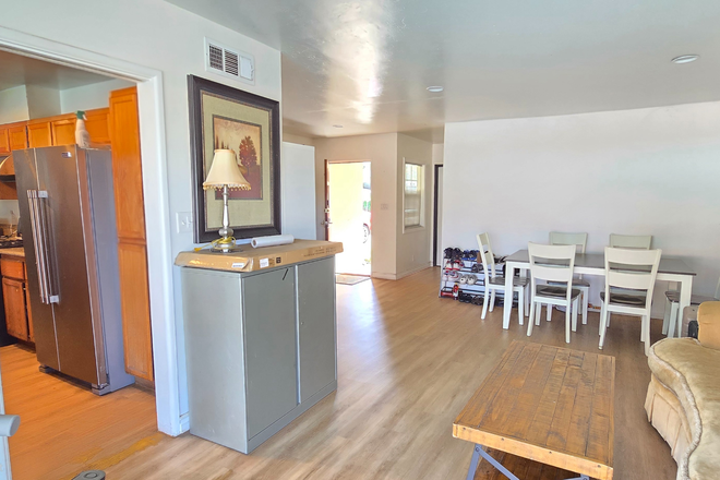 Living Room 2 - 2-minute WALK to UCR Campus- Affordable, 2 rooms available House