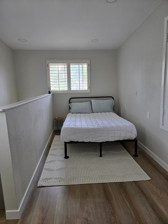 bedroom - 1 bedroom 1 bathroom Apt/ADU