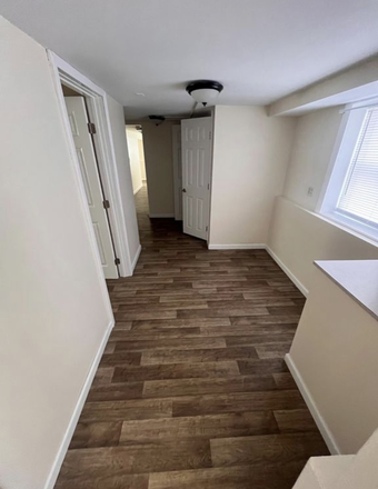 Entrance hallway - 2 Bedroom Duplex