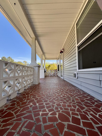 porch - Historic Renovated 3 bedroom/ 2 Bath Durham Home, Close to downtown, Great light!