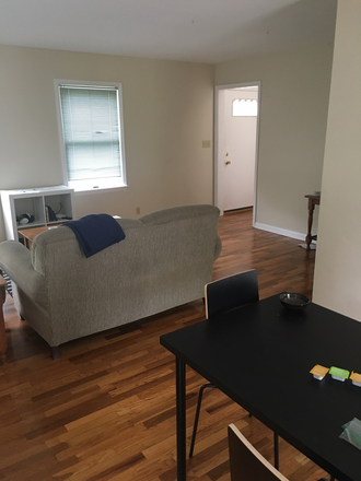Living room - Rose House, Spacious, Quiet, near Rec Center