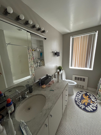 Bathroom - pic 2 - Social Apartments - in quiet residential area