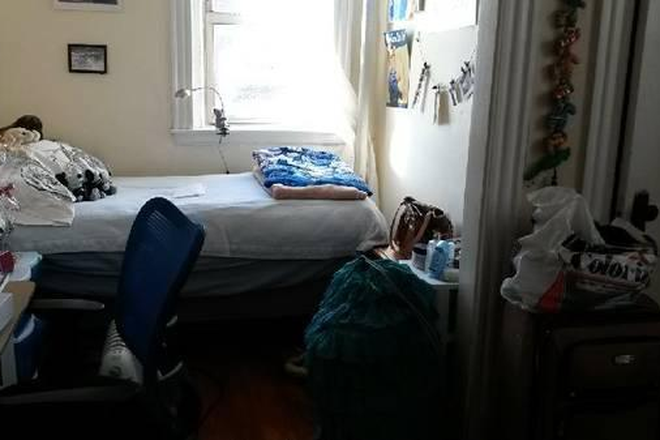 Living Space - Park Dr Studio Fenway Apartments