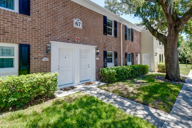 Front entrance - Condo w/ Private yard and water view