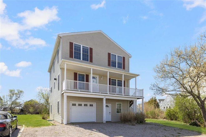 Front of House - Pt. Judith/Roger Wheeler NO FEE 42 Spruce Avenue Room(s) for Rent House