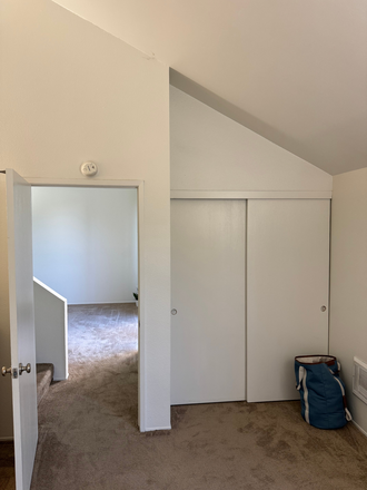 Bedroom - Private Bed & Bath in 2B2B | Direct Gate to UTC Mall + Trolley/Bus to UCSD