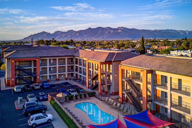 Property Overview - Entrada Real Apartments