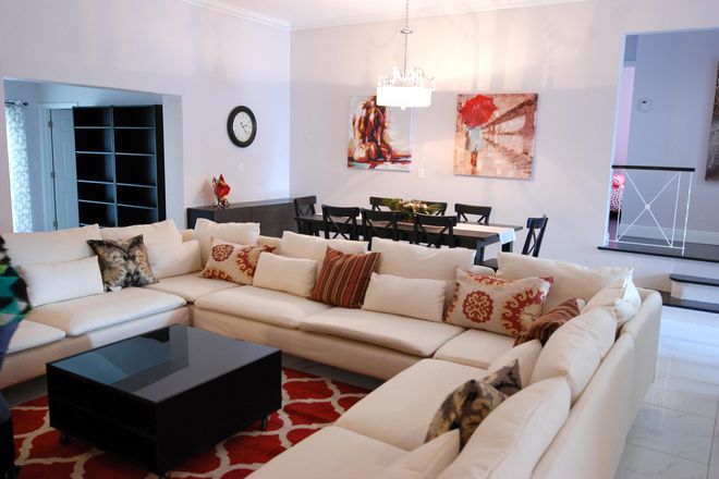 Residence-open Living Room - Student Luxury Living - Orange Suite House