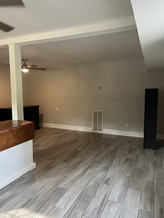 living area, bookcase and bureau provided - Efficiency Apartment in quiet safe neighborhood