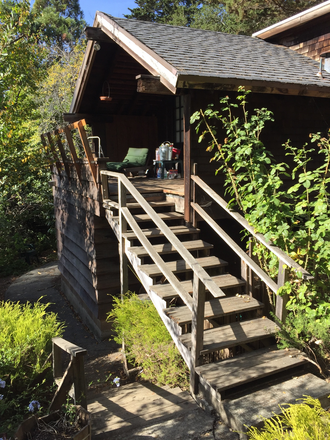 Exterior entrance - Historic Cottage architect designed Apartments