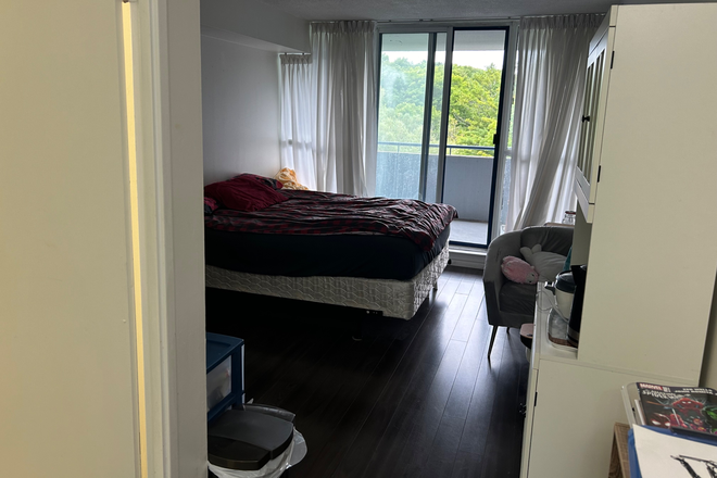 Master bedroom - Fully Furnished Shared Condo Unit - Master Bedroom . Girls.