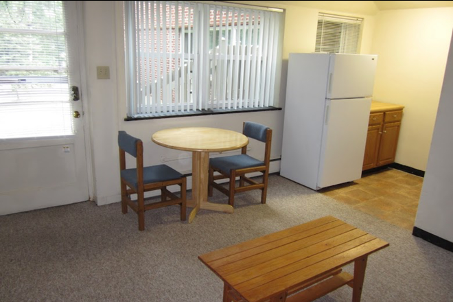 Living room - Fairview Apartments