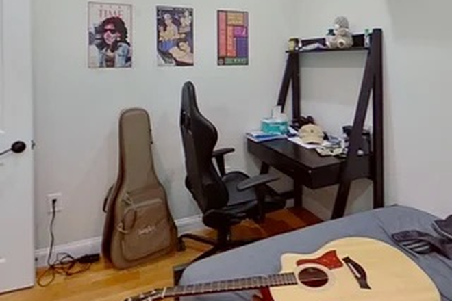 Room for rent - Room for Rent - Roommate Matching Program! Available Now - 2 Bathrooms! Laundry in unit! Apartments
