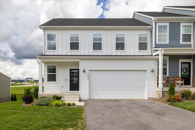  - Spacious Home in Westhill Community - Rent Special: $250 Off of 1st month's rent. Sign Now!