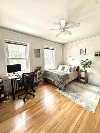 Bedroom - Brookline Apartment Near Campus w/ Parking ** AVAILABLE MAY 1