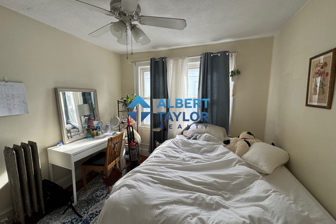 Bedroom #2 - Charming 3-Bed in Brighton!! Great for Post-grad!! Apartments