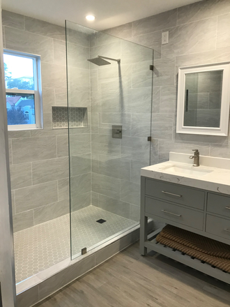 Master bathroom - Big Beautiful Bright & Spacious rooms  Step to USF Campus House