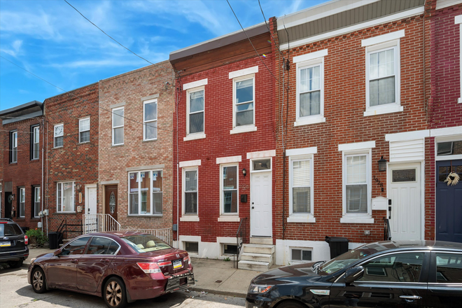 Exterior - 2 Bedroom in Point Breeze Available Immediately!