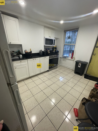 Call NOW for showings! 617-236-8550 - HUNTINGTON AVE - *NO FEE* FLOOR THRU TRUE 3BR NEAR MBTA GRN LINE AVAIL *1/1/2026* W/ LNDRY ON SITE! Apartments