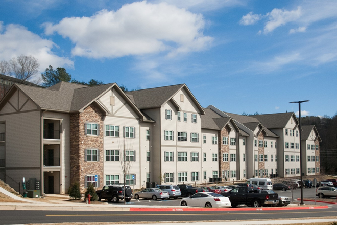 Outside street view - Bellamy Dahlonega