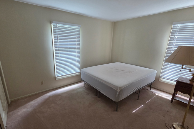 14 x 15 Bedroom with Closet - Craig Mountain Home- 1Bd Rm & 1 Off w Pvt Bath w/ Common Area, Laundry & Parking