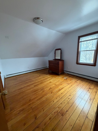 Bedroom 3 - Spacious 3 Bedroom Apartment Close to Campus - Available Furnished!