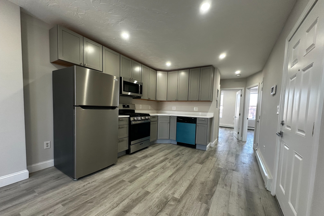 Kitchen - Room Rental! | Walk to Berklee! | Fully Applianced Kitchen | Open Concept Living