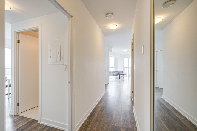 From gate - 2 Bedrooms, 2 Bathrooms Corner Unit Furnished Walking to Campus