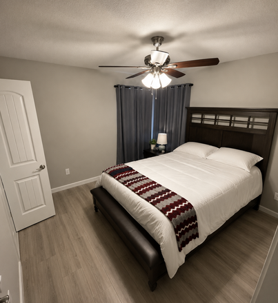 Bedroom - Furnished Room in Spacious Townhome Ideal for Graduate Students