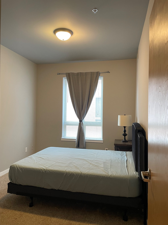 Bedroom - Condo Near Louisville Arboretum
